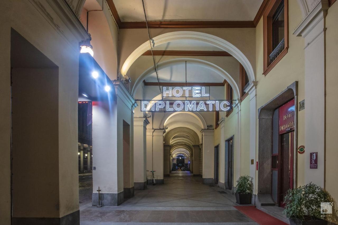 Diplomatic Turín